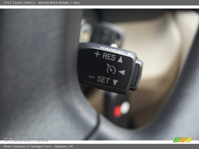 Attitude Black Metallic / Ivory 2012 Toyota Camry L