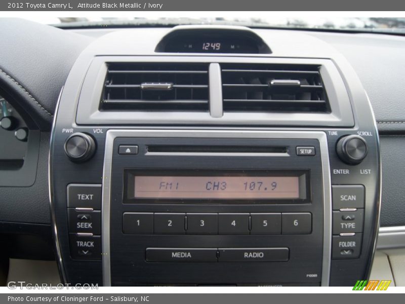 Attitude Black Metallic / Ivory 2012 Toyota Camry L