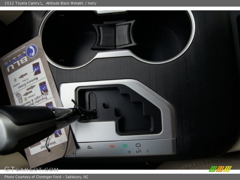 Attitude Black Metallic / Ivory 2012 Toyota Camry L