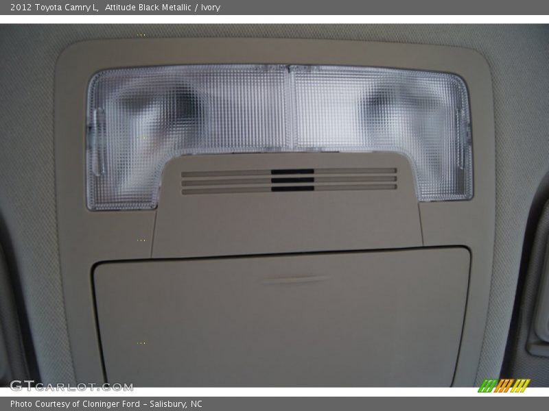 Attitude Black Metallic / Ivory 2012 Toyota Camry L