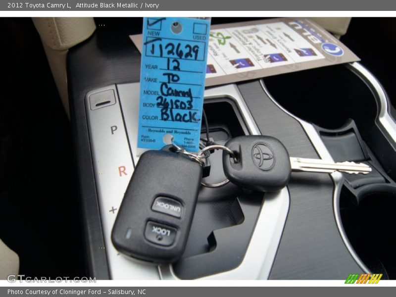 Attitude Black Metallic / Ivory 2012 Toyota Camry L