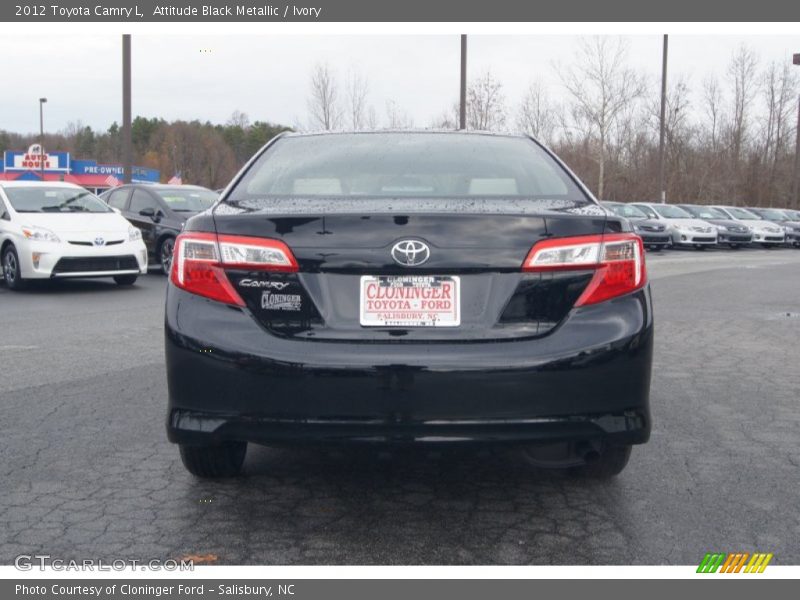 Attitude Black Metallic / Ivory 2012 Toyota Camry L