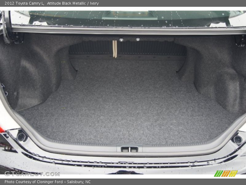 Attitude Black Metallic / Ivory 2012 Toyota Camry L
