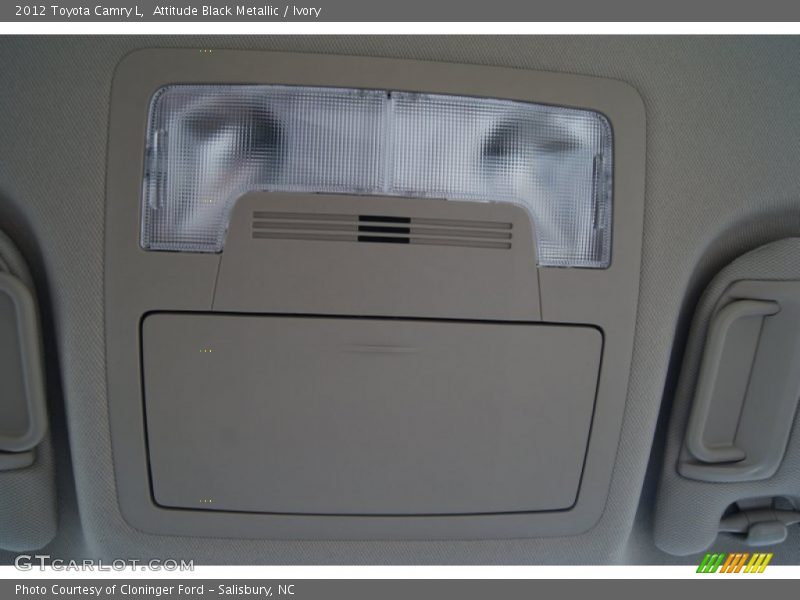 Attitude Black Metallic / Ivory 2012 Toyota Camry L