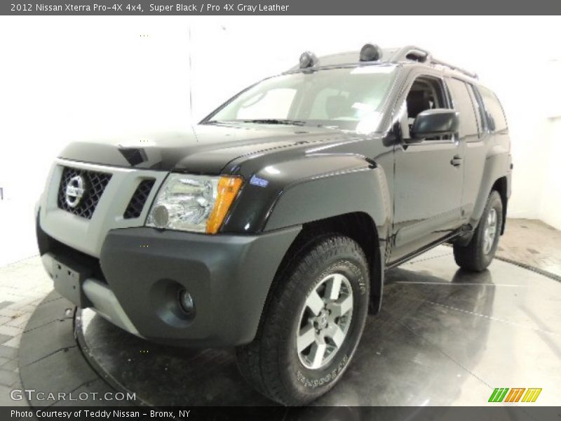 Super Black / Pro 4X Gray Leather 2012 Nissan Xterra Pro-4X 4x4