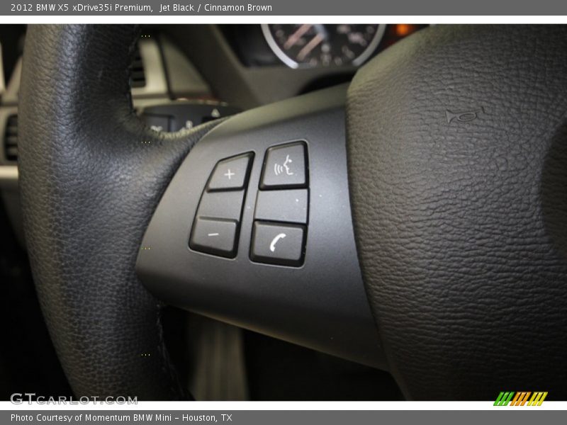 Controls of 2012 X5 xDrive35i Premium