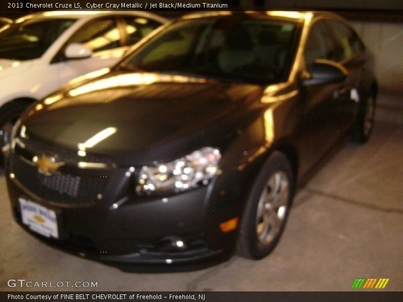 Cyber Gray Metallic / Jet Black/Medium Titanium 2013 Chevrolet Cruze LS