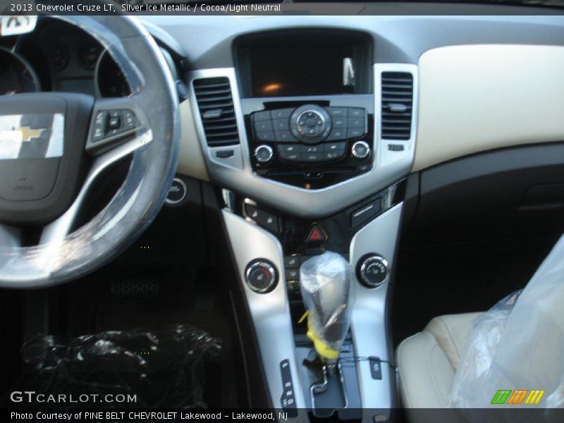 Silver Ice Metallic / Cocoa/Light Neutral 2013 Chevrolet Cruze LT