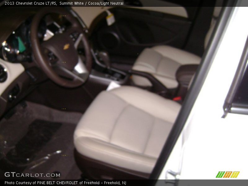 Summit White / Cocoa/Light Neutral 2013 Chevrolet Cruze LT/RS