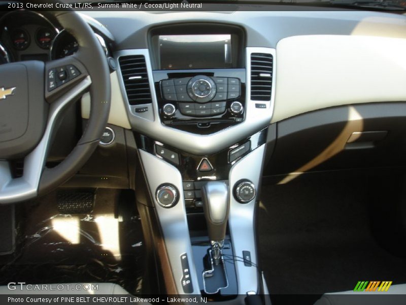 Summit White / Cocoa/Light Neutral 2013 Chevrolet Cruze LT/RS