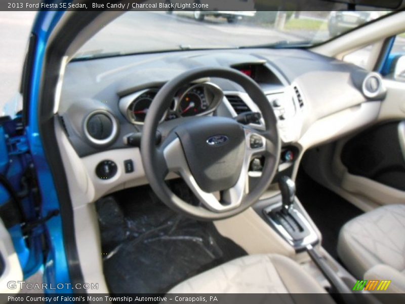 Blue Candy / Charcoal Black/Light Stone 2013 Ford Fiesta SE Sedan