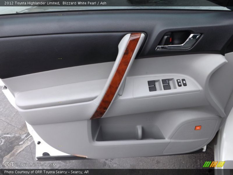 Blizzard White Pearl / Ash 2012 Toyota Highlander Limited