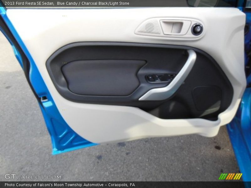 Blue Candy / Charcoal Black/Light Stone 2013 Ford Fiesta SE Sedan