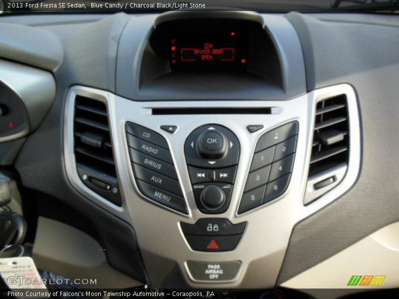 Blue Candy / Charcoal Black/Light Stone 2013 Ford Fiesta SE Sedan