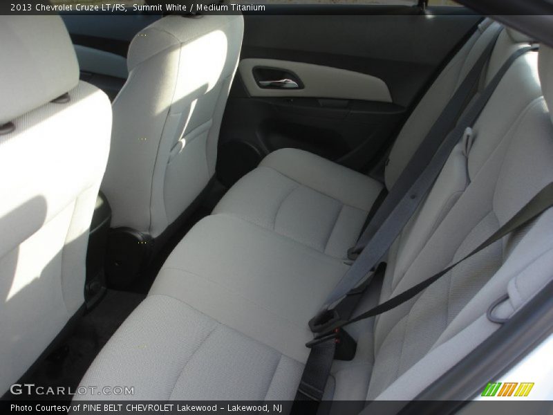Summit White / Medium Titanium 2013 Chevrolet Cruze LT/RS