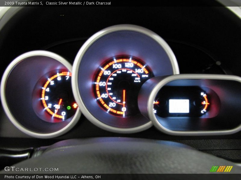 Classic Silver Metallic / Dark Charcoal 2009 Toyota Matrix S