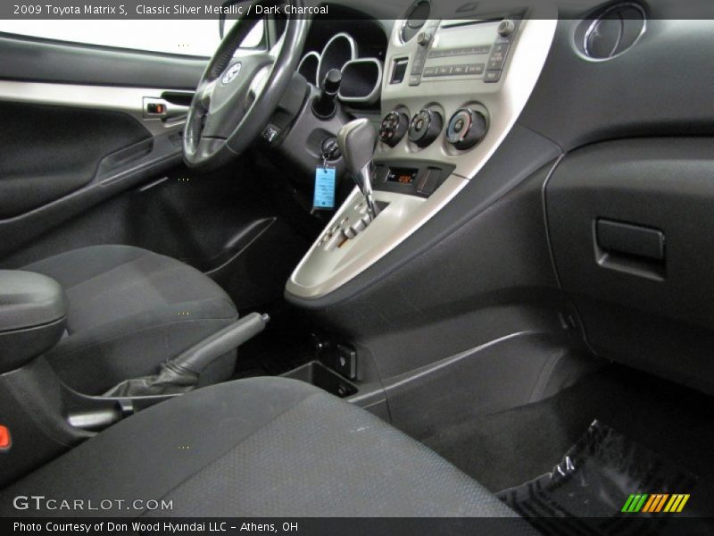 Classic Silver Metallic / Dark Charcoal 2009 Toyota Matrix S