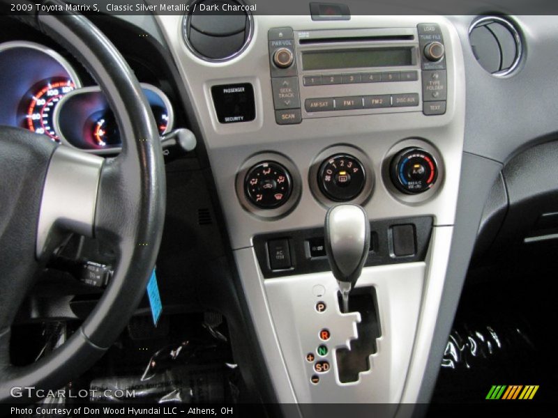 Classic Silver Metallic / Dark Charcoal 2009 Toyota Matrix S