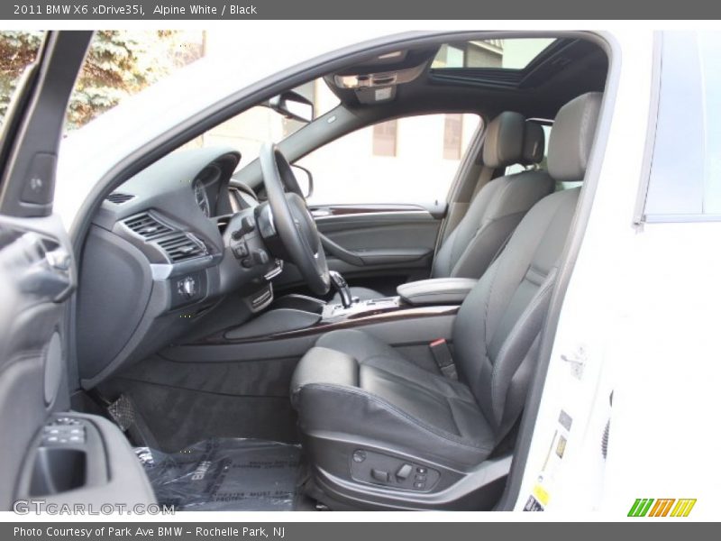 Alpine White / Black 2011 BMW X6 xDrive35i