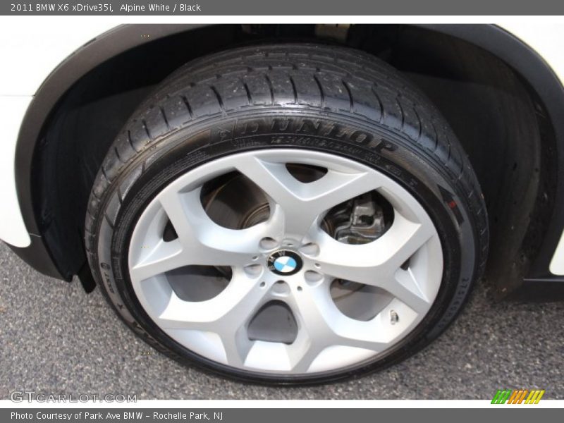 Alpine White / Black 2011 BMW X6 xDrive35i