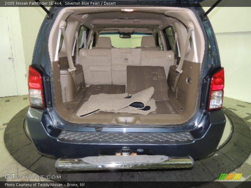 Silverton Blue Pearl / Desert 2005 Nissan Pathfinder SE 4x4