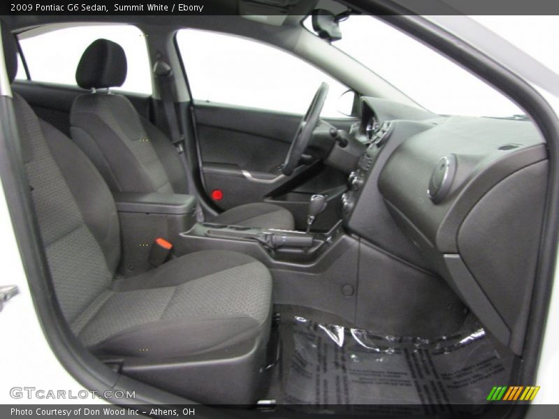 Front Seat of 2009 G6 Sedan