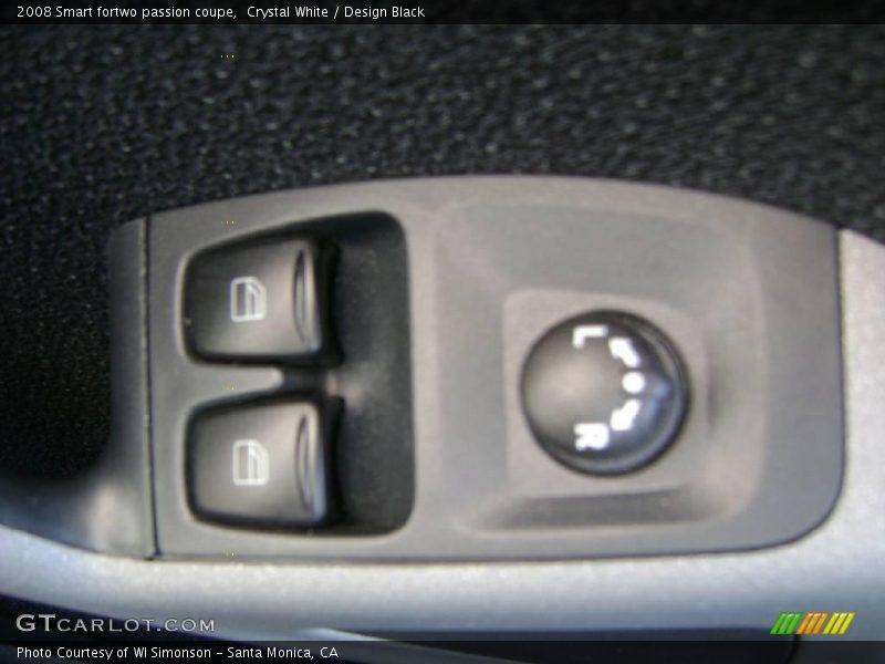 Crystal White / Design Black 2008 Smart fortwo passion coupe