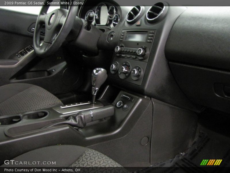  2009 G6 Sedan Ebony Interior