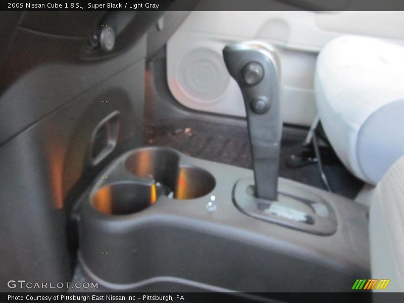 Super Black / Light Gray 2009 Nissan Cube 1.8 SL