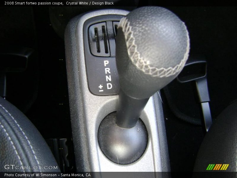 Crystal White / Design Black 2008 Smart fortwo passion coupe