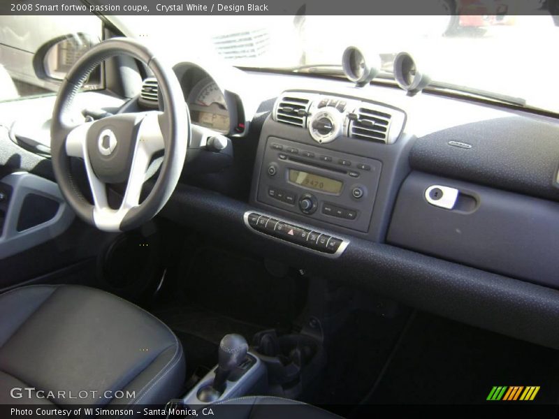 Crystal White / Design Black 2008 Smart fortwo passion coupe