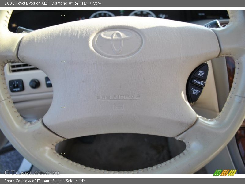 Diamond White Pearl / Ivory 2001 Toyota Avalon XLS