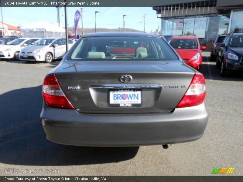 Phantom Gray Pearl / Stone 2004 Toyota Camry XLE