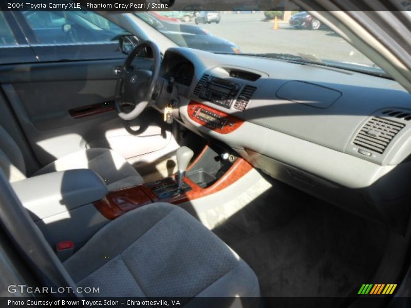 Phantom Gray Pearl / Stone 2004 Toyota Camry XLE