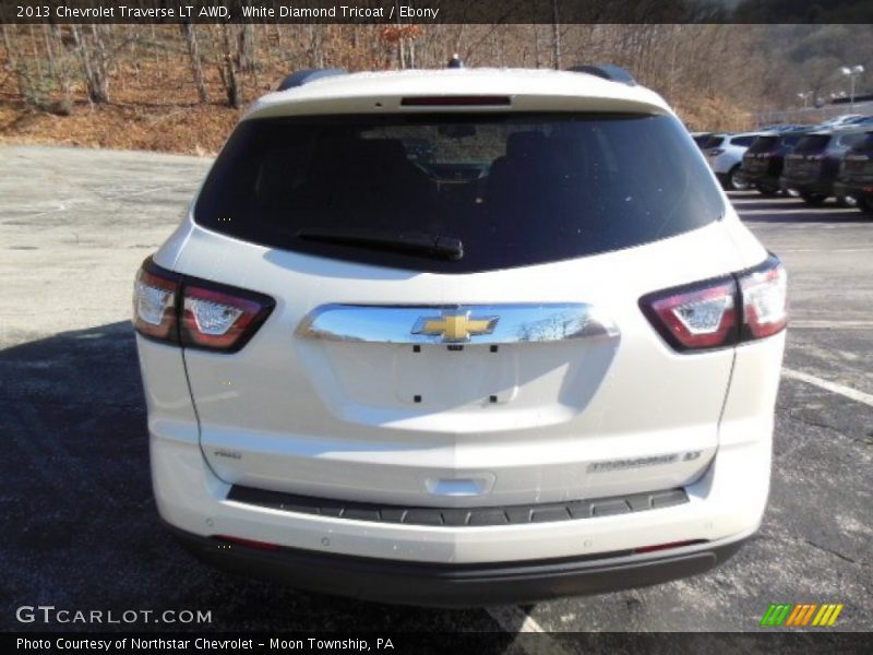 White Diamond Tricoat / Ebony 2013 Chevrolet Traverse LT AWD