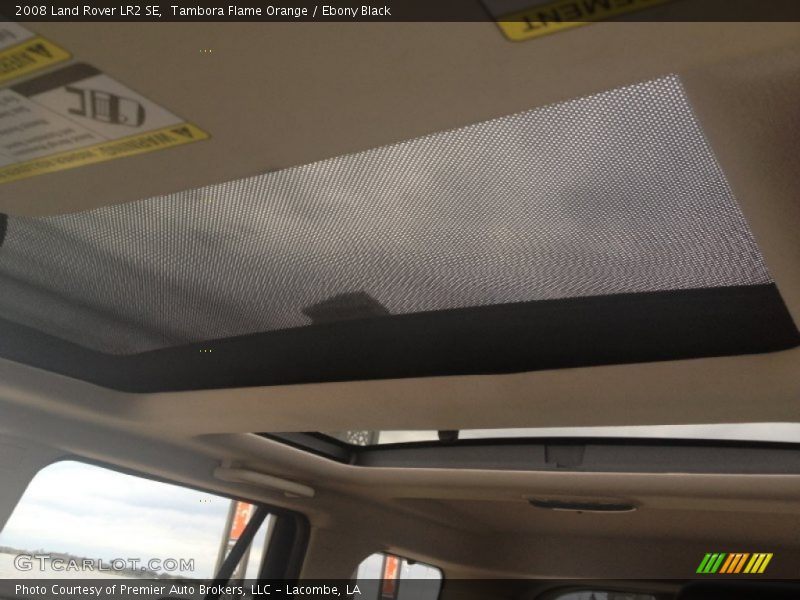 Sunroof of 2008 LR2 SE