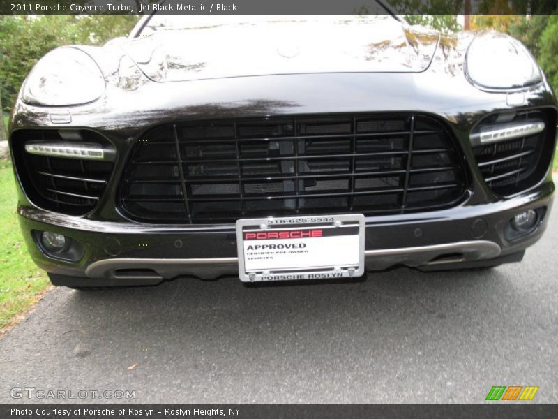 Jet Black Metallic / Black 2011 Porsche Cayenne Turbo