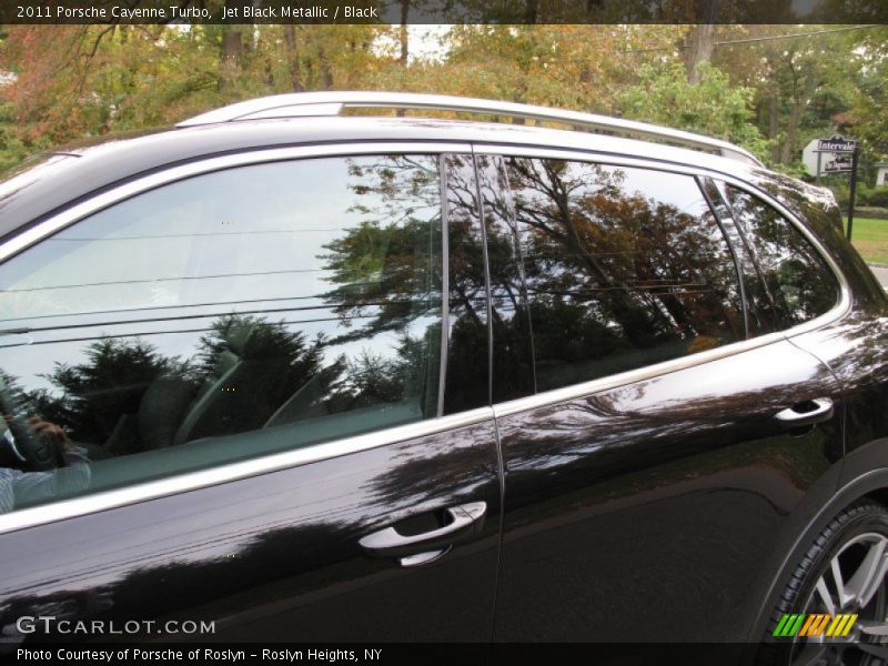 Jet Black Metallic / Black 2011 Porsche Cayenne Turbo
