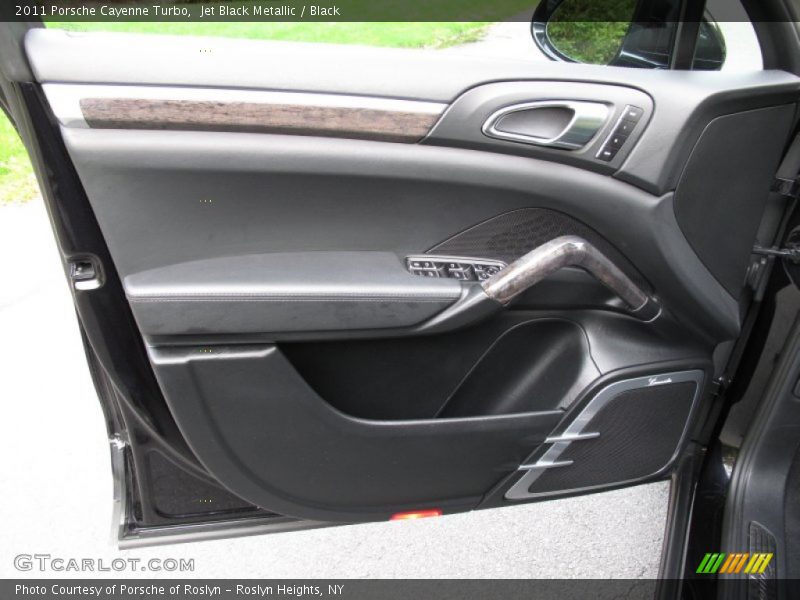 Door Panel of 2011 Cayenne Turbo