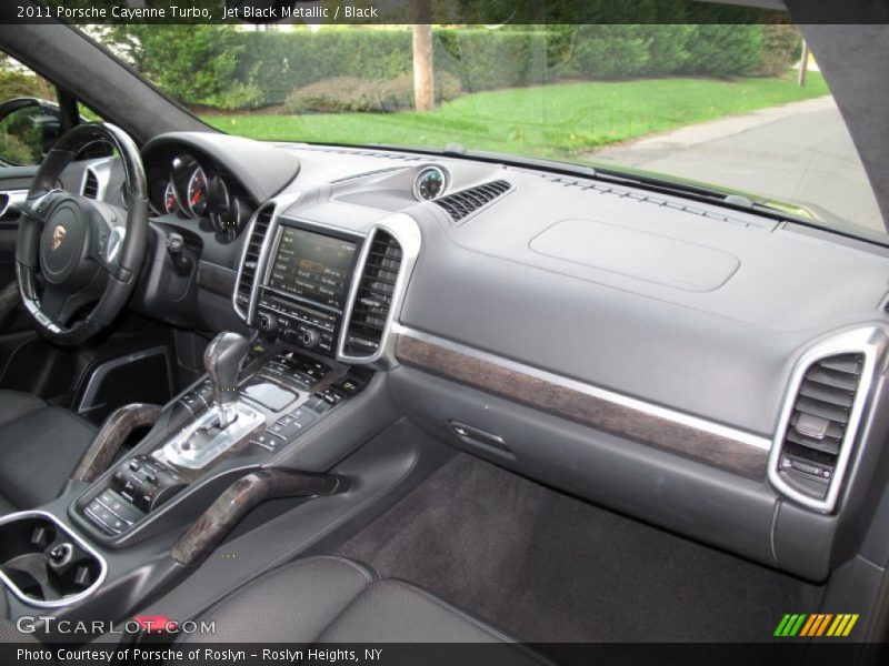 Jet Black Metallic / Black 2011 Porsche Cayenne Turbo