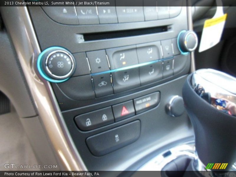 Summit White / Jet Black/Titanium 2013 Chevrolet Malibu LS