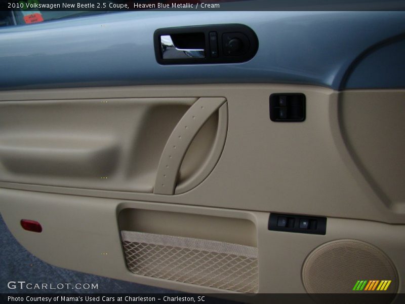 Door Panel of 2010 New Beetle 2.5 Coupe