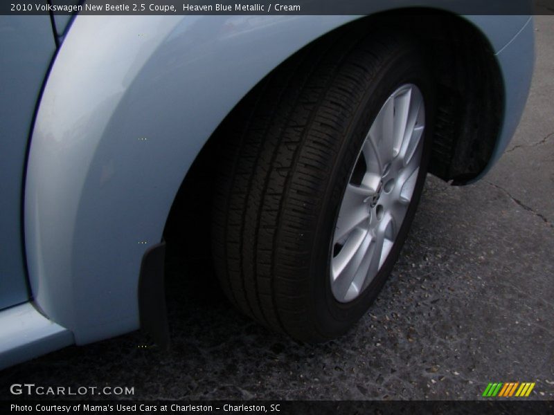 Heaven Blue Metallic / Cream 2010 Volkswagen New Beetle 2.5 Coupe