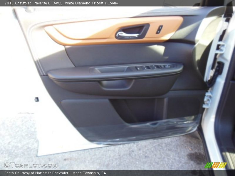 White Diamond Tricoat / Ebony 2013 Chevrolet Traverse LT AWD
