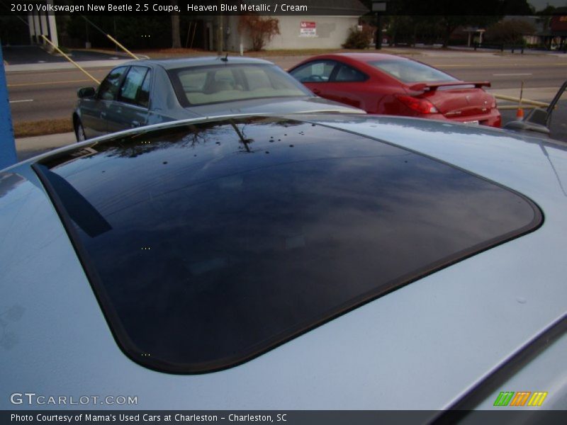 Heaven Blue Metallic / Cream 2010 Volkswagen New Beetle 2.5 Coupe