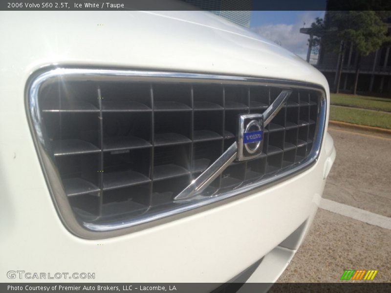 Ice White / Taupe 2006 Volvo S60 2.5T