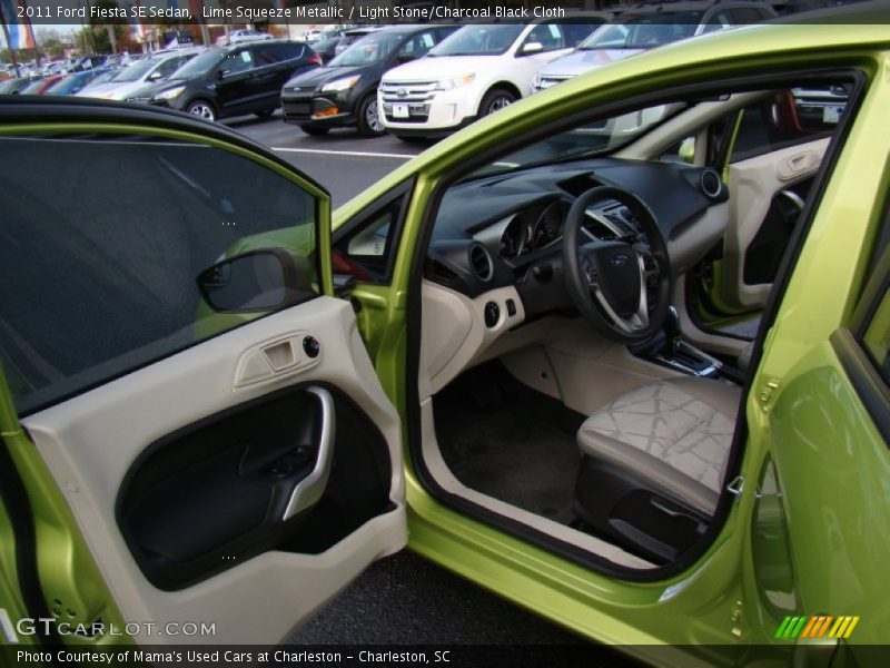  2011 Fiesta SE Sedan Light Stone/Charcoal Black Cloth Interior