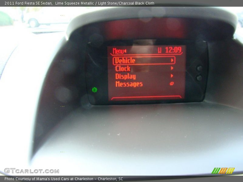 Lime Squeeze Metallic / Light Stone/Charcoal Black Cloth 2011 Ford Fiesta SE Sedan