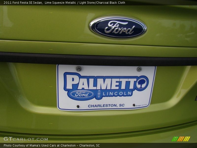 Lime Squeeze Metallic / Light Stone/Charcoal Black Cloth 2011 Ford Fiesta SE Sedan