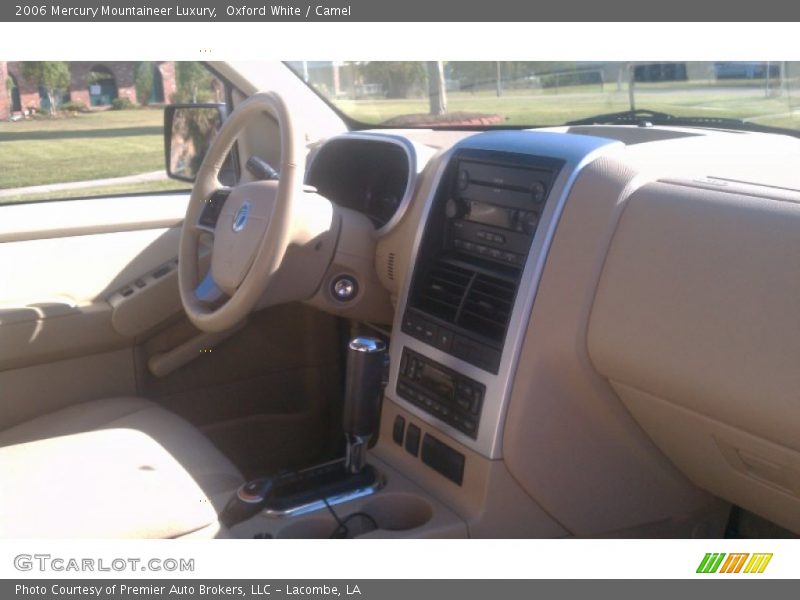 Oxford White / Camel 2006 Mercury Mountaineer Luxury